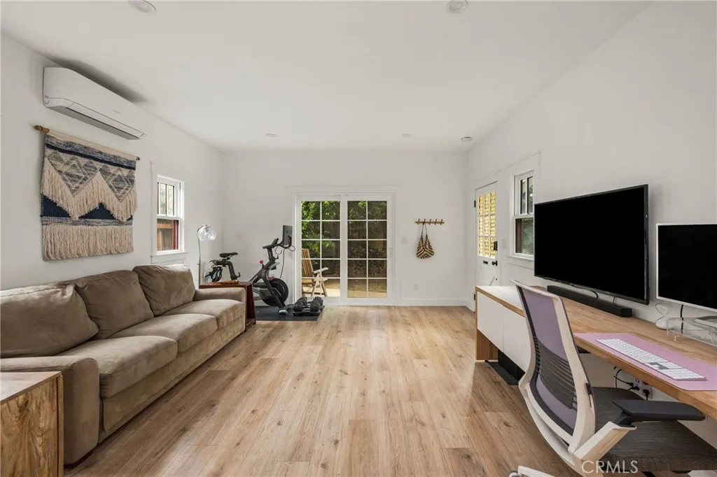Additional image 65 of 774 Gladys Ave, Long Beach, CA 90804