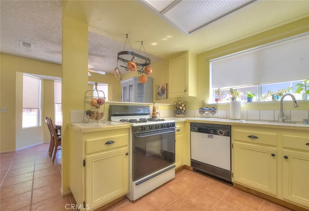 Additional image 12 of 12437 Goldstone Dr, Victorville, CA 92392