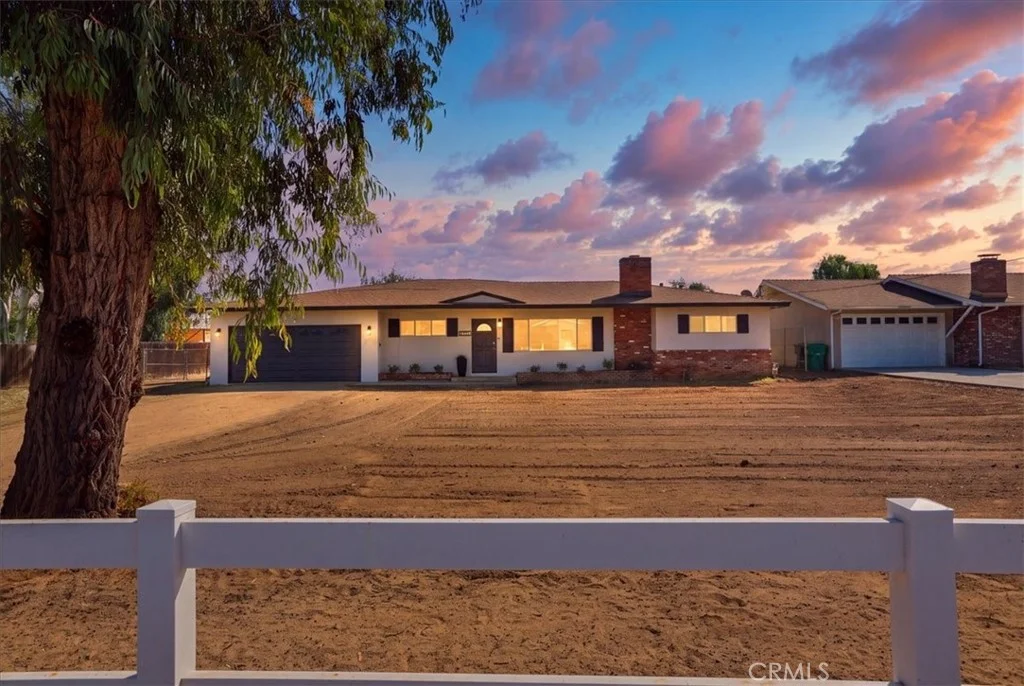 4479 Corona Ave, Norco, CA 92860 photo 2