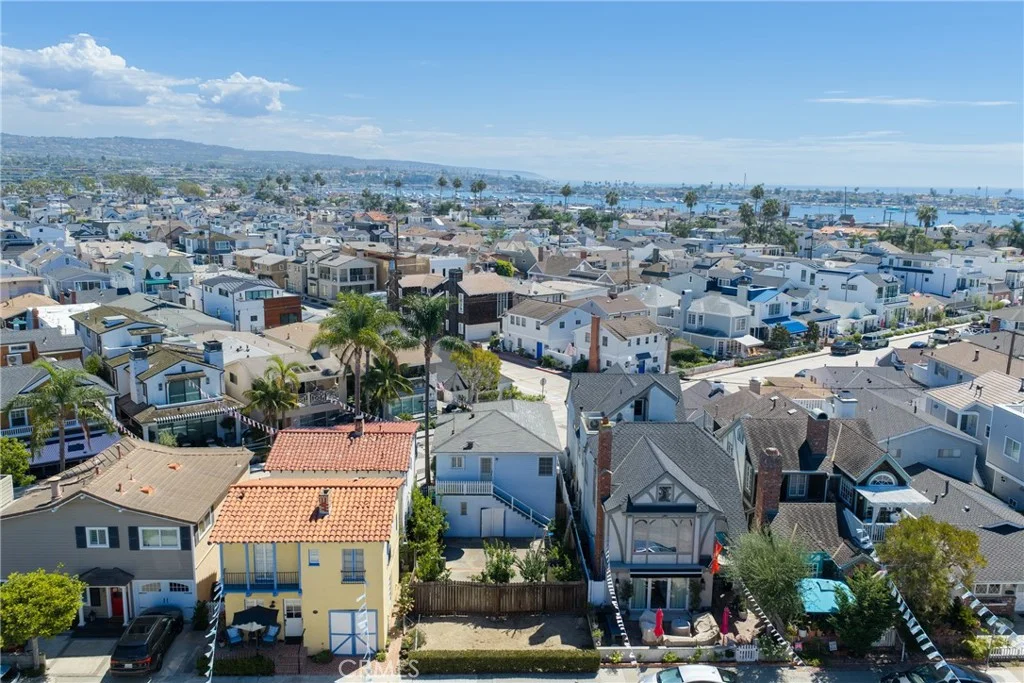 226 Opal Ave, Newport Beach, CA 92662