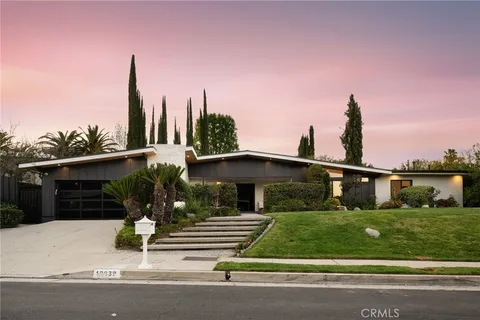 18839 La Amistad Place, Tarzana, CA MLS: SR25043520