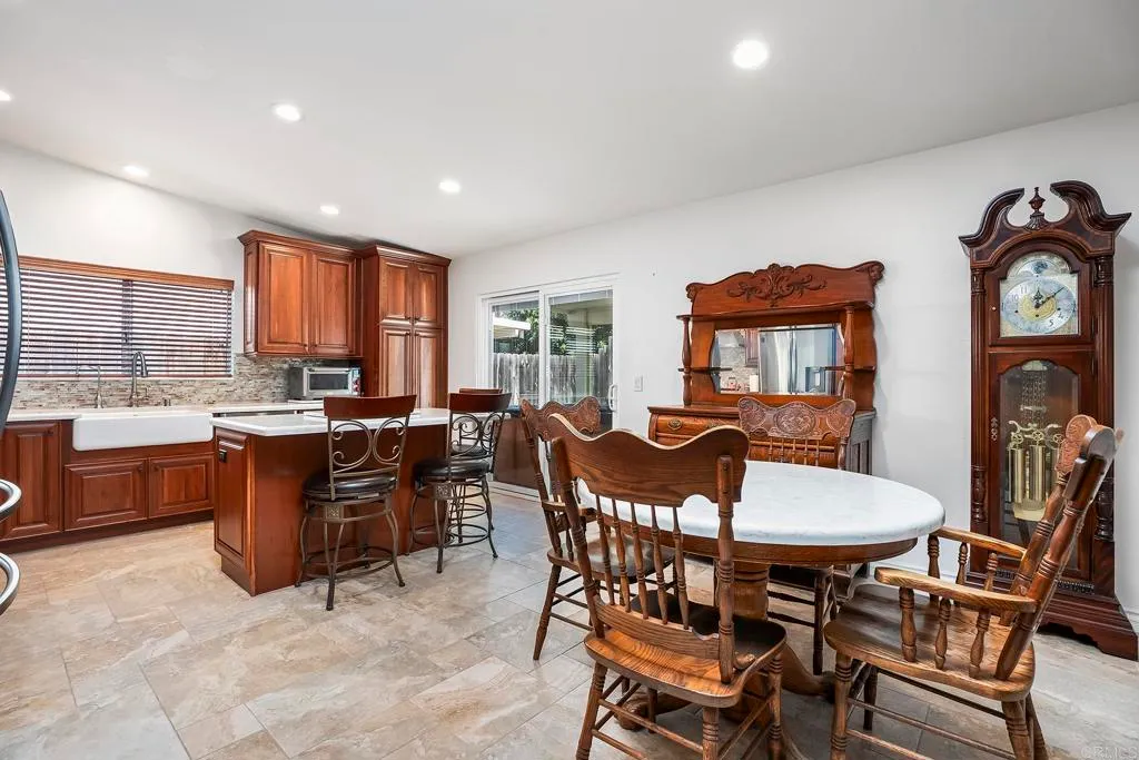 Additional image 11 of 11385 Avenida Del Gato, Mira Mesa, CA 92126