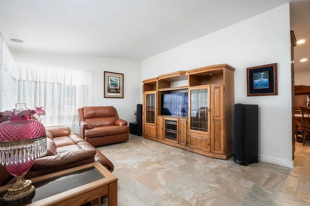 Additional image 14 of 11385 Avenida Del Gato, Mira Mesa, CA 92126