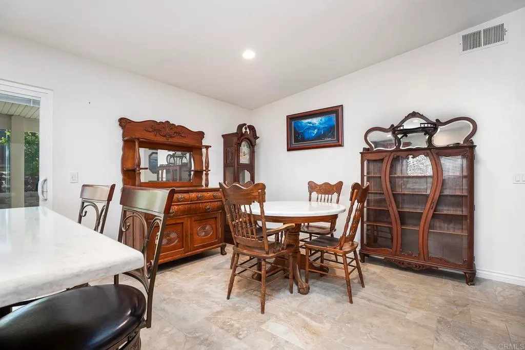 Additional image 10 of 11385 Avenida Del Gato, Mira Mesa, CA 92126