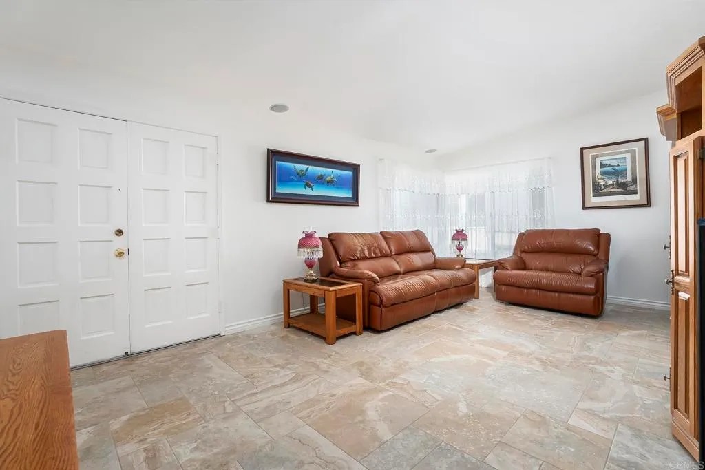 Additional image 13 of 11385 Avenida Del Gato, Mira Mesa, CA 92126