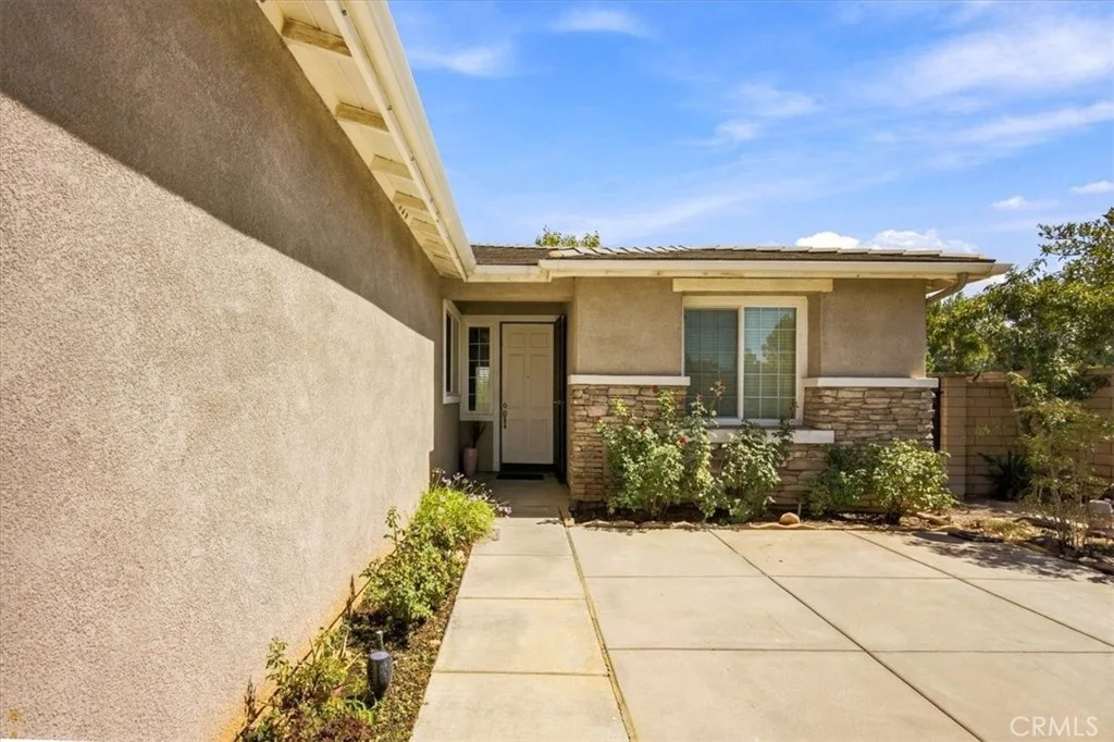 96 Cold Spring Ave, Beaumont, CA 92223 photo 5