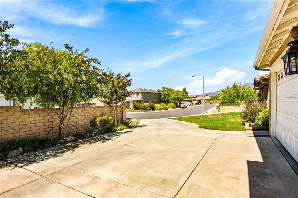 96 Cold Spring Ave, Beaumont, CA 92223 photo 4