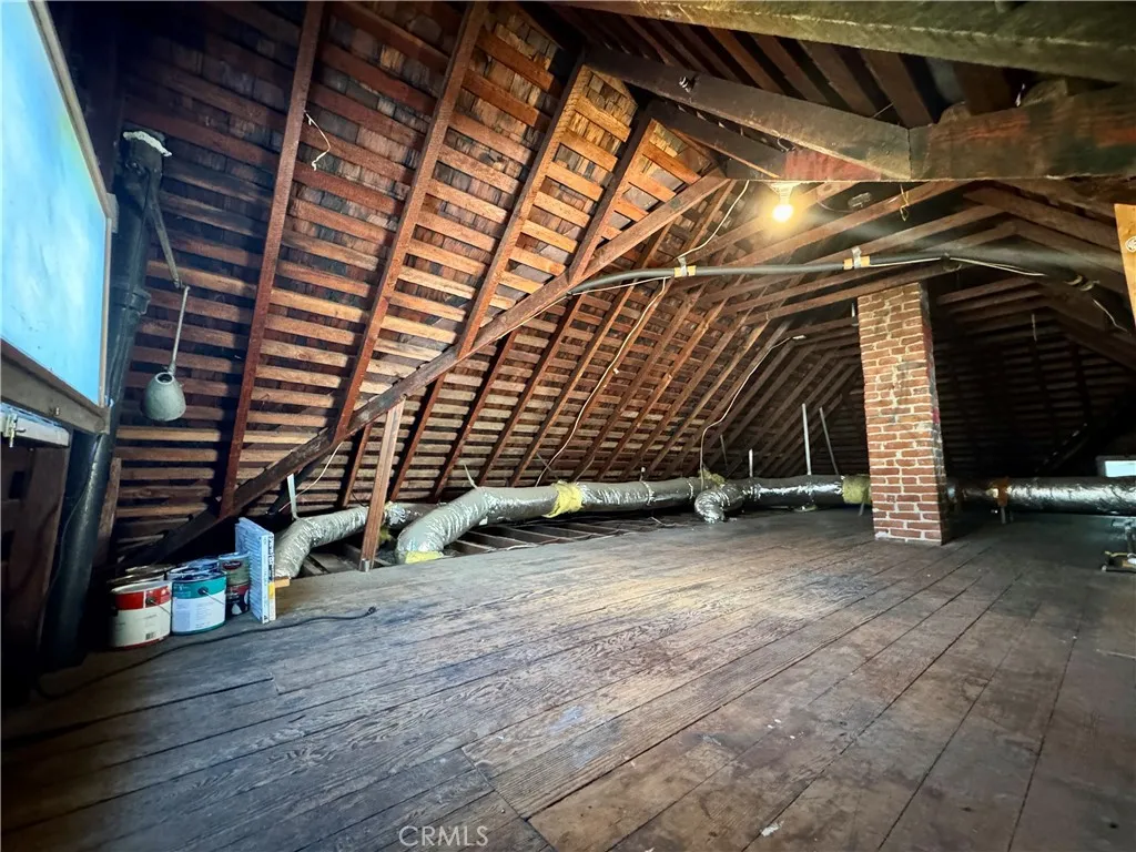 Additional image 24 of 533 E Villa St, Pasadena, CA 91101