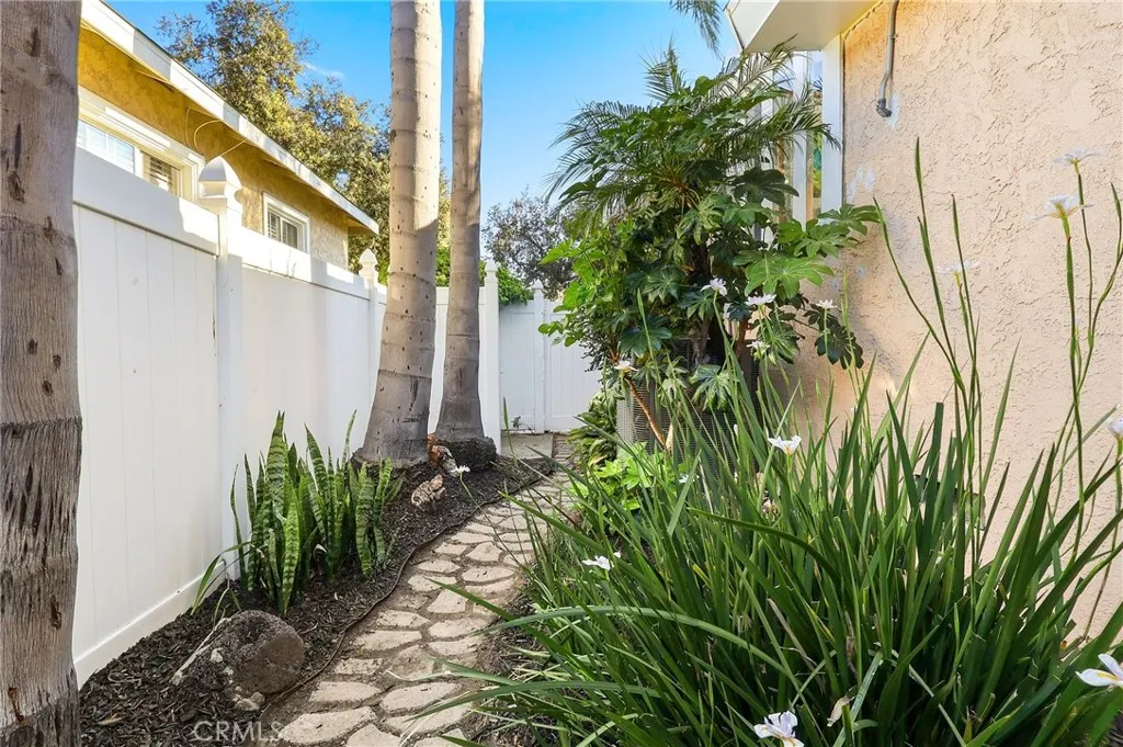 Additional image 111 of 6029 Warwood Rd, Lakewood, CA 90713