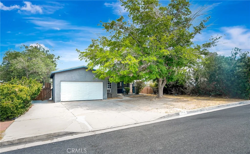 44258 Foxton Ave, Lancaster, CA 93535