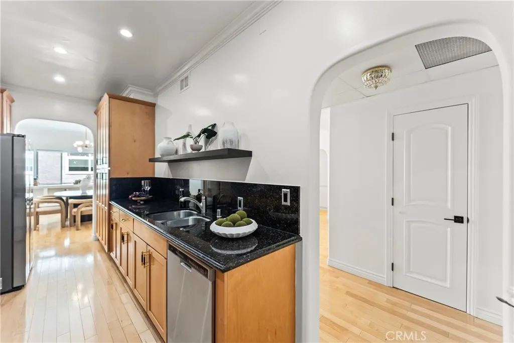 Additional image 41 of 11928 Kiowa Ave Unit 105, Los Angeles, CA 90049