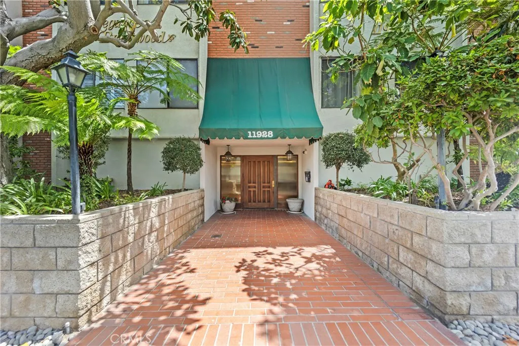 Additional image 56 of 11928 Kiowa Ave Unit 105, Los Angeles, CA 90049