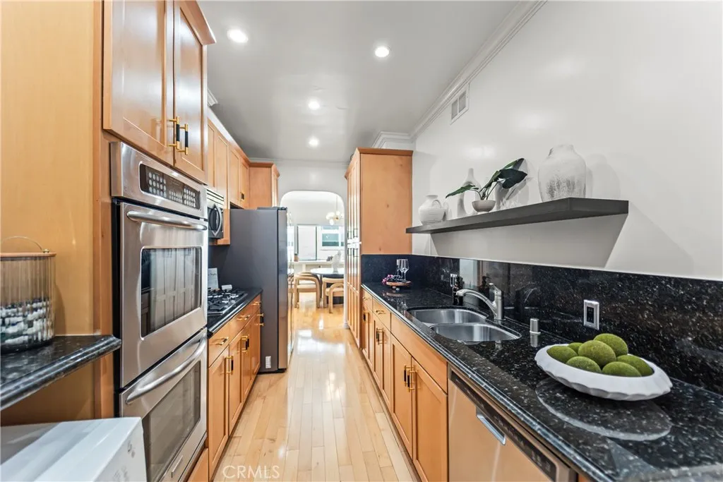 Additional image 39 of 11928 Kiowa Ave Unit 105, Los Angeles, CA 90049