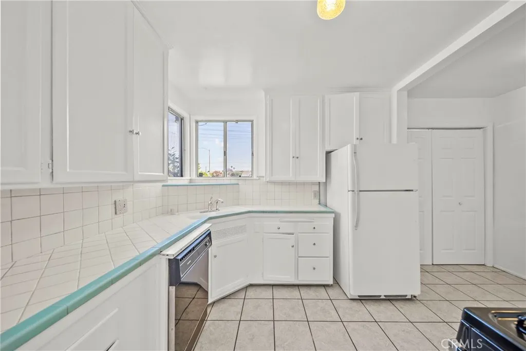 Additional image 41 of 6962 Gale Ave, Long Beach, CA 90805