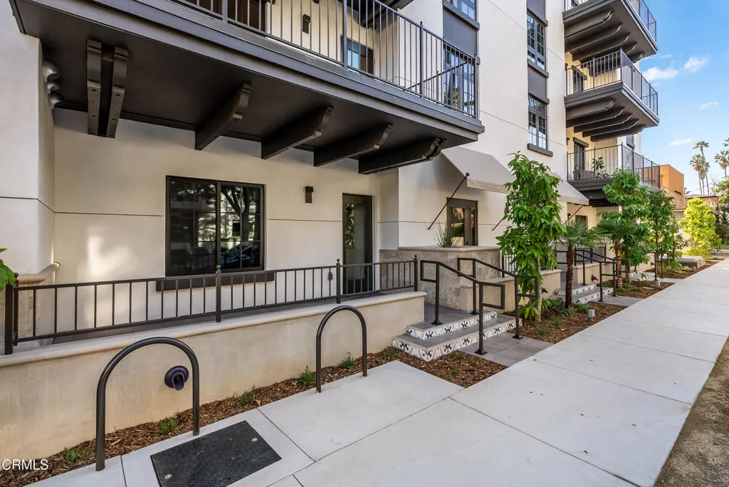 139 S Oak Knoll Avenue Unit 101, Pasadena, CA 91101