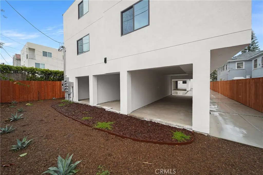 Additional image 78 of 171 S Hoover Street, Los Angeles, CA 90004