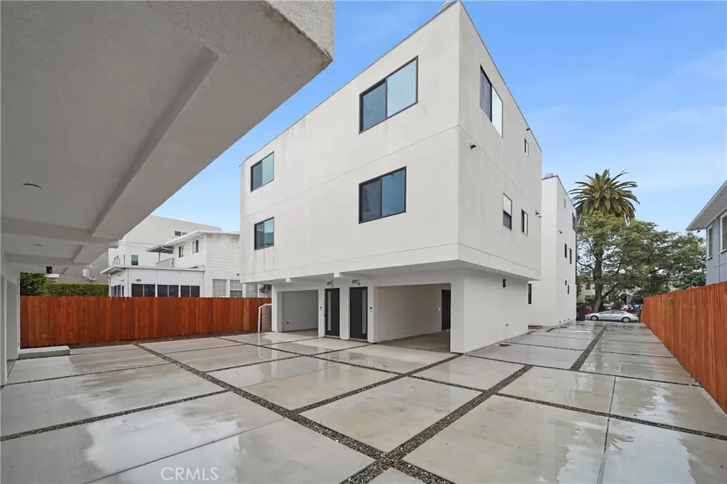 Additional image 76 of 171 S Hoover Street, Los Angeles, CA 90004