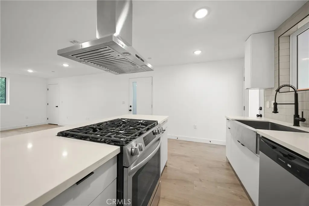 Additional image 48 of 171 S Hoover Street, Los Angeles, CA 90004