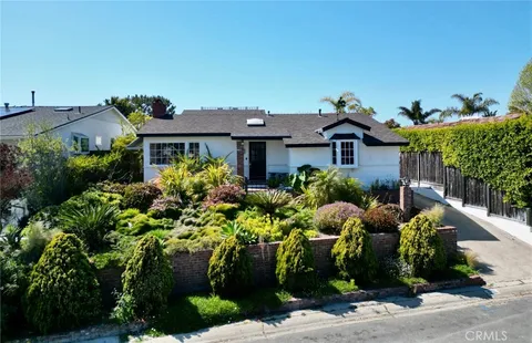 531 Seaward Road, Corona Del Mar, CA MLS: OC25079771