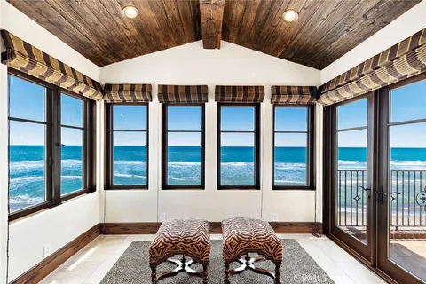 1880 N El Camino Real Unit 48-49, San Clemente, CA MLS: OC25025713