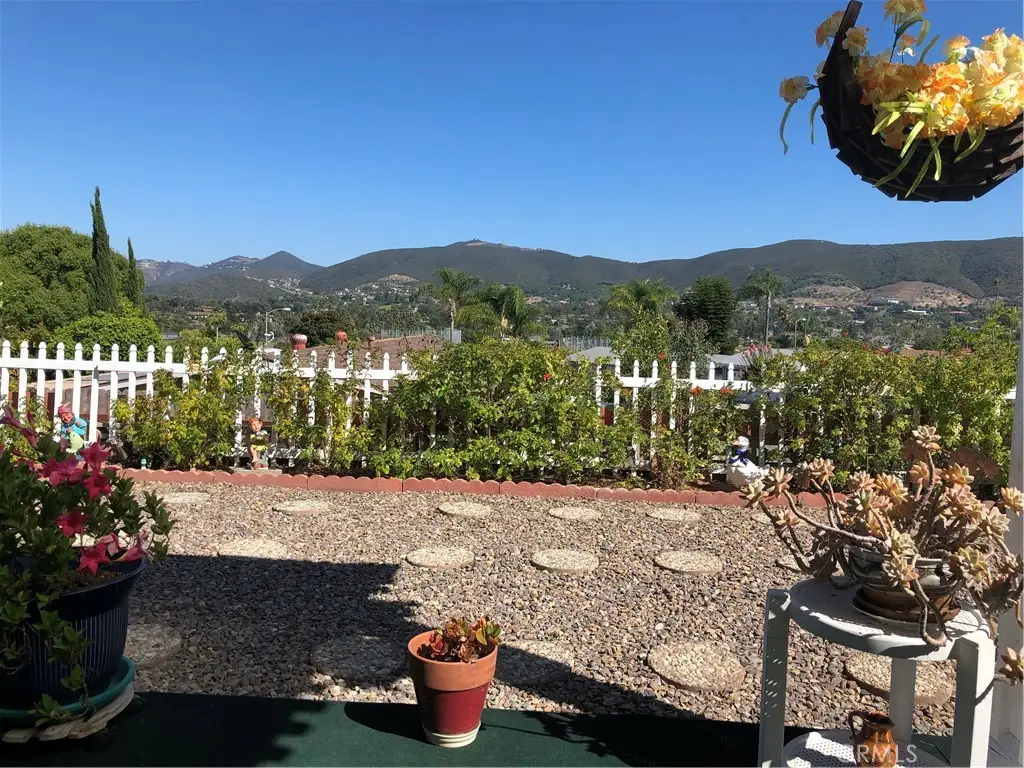 863 La Tierra Drive, San Marcos, CA 92078