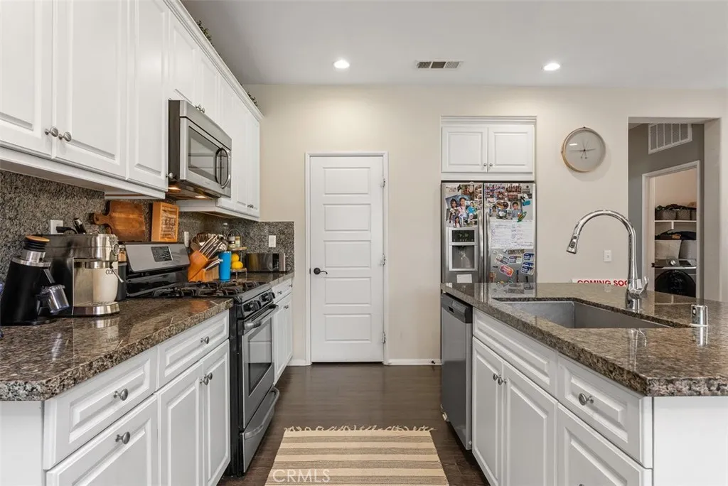 Additional image 7 of 430 E Santa Ana St, Anaheim, CA 92805