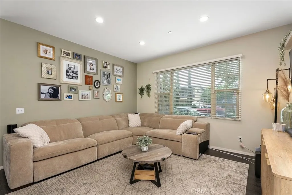 Additional image 8 of 430 E Santa Ana St, Anaheim, CA 92805