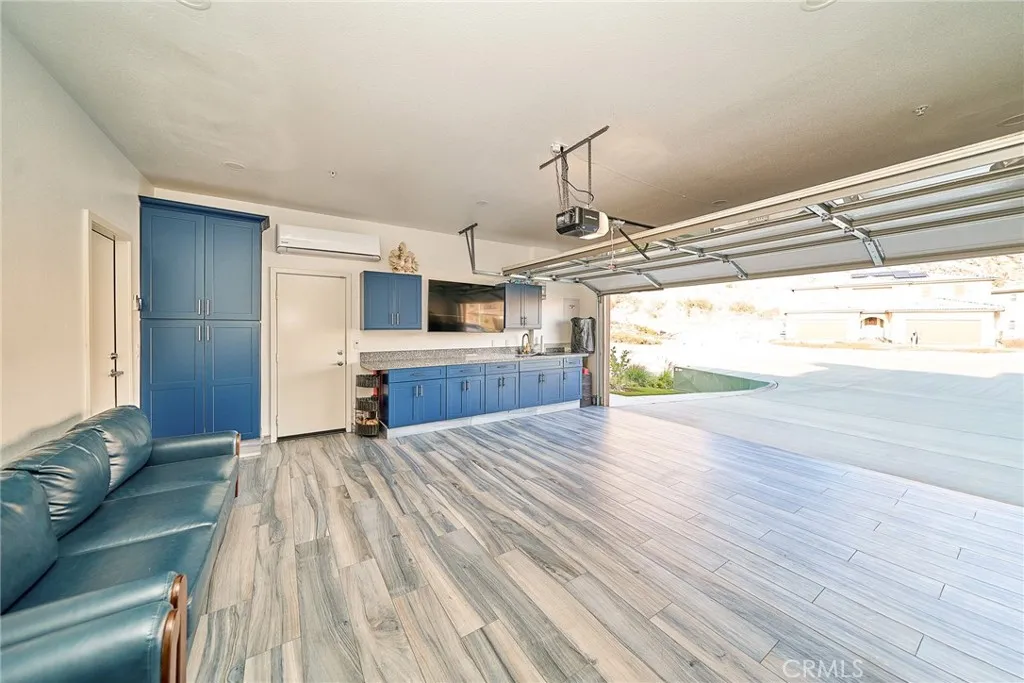 Additional image 90 of 7902 Ravello Court, Highland, CA 92346