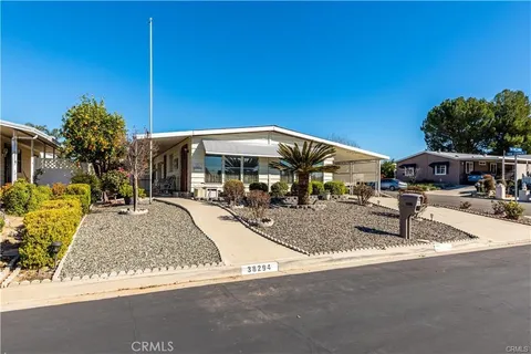 38294 Via Del Largo, Murrieta, CA MLS: DW25081445