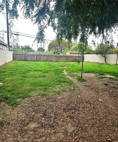 2106 W 10th Street, Santa Ana, CA MLS: PW25104258