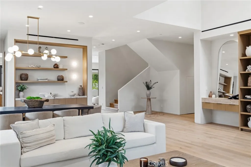 Additional image 13 of 4447 Matilija Ave, Sherman Oaks, CA 91423