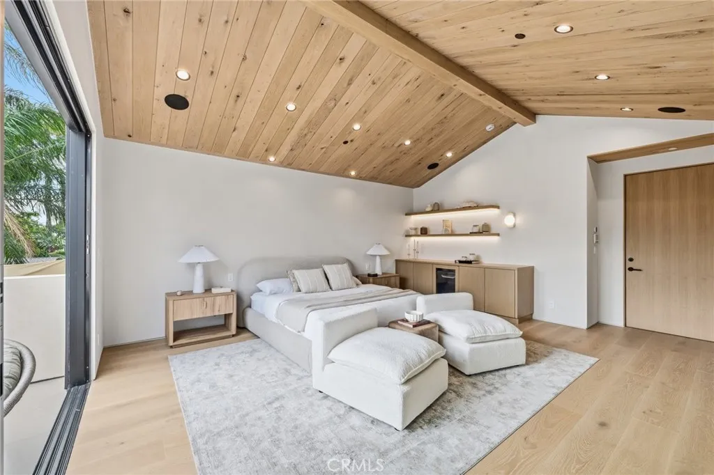 Additional image 35 of 4447 Matilija Ave, Sherman Oaks, CA 91423