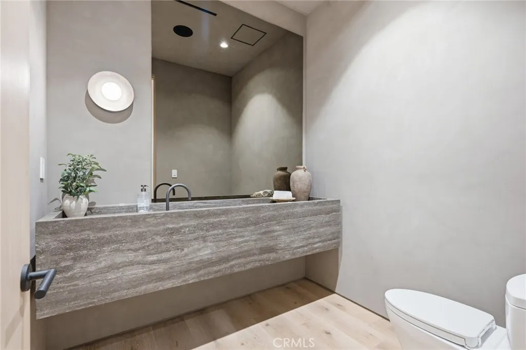 Additional image 79 of 4447 Matilija Ave, Sherman Oaks, CA 91423