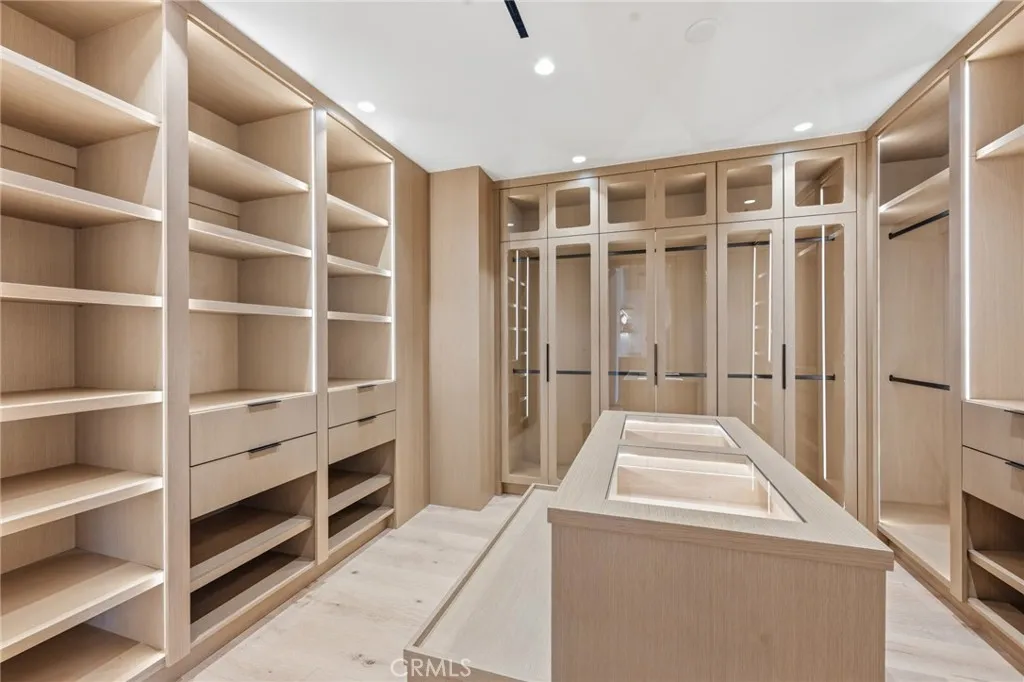Additional image 42 of 4447 Matilija Ave, Sherman Oaks, CA 91423