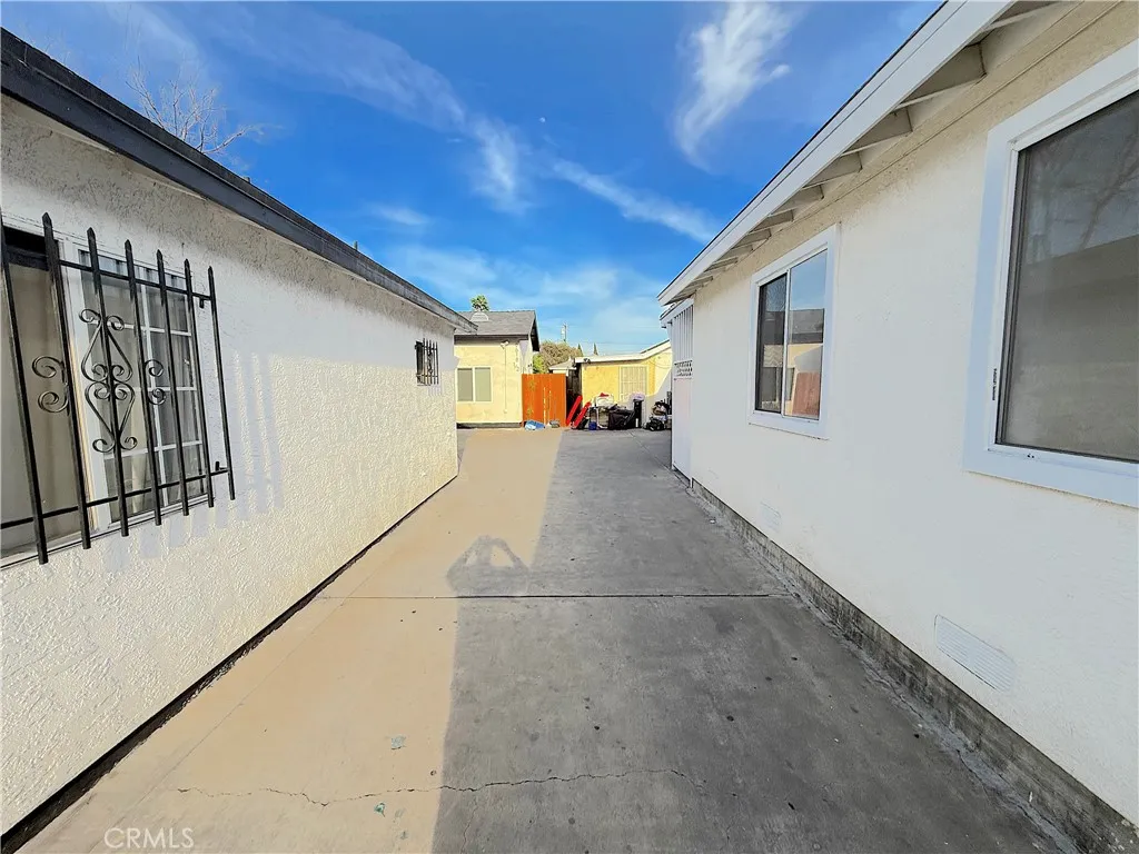 9622 Evers Ave, Los Angeles, CA 90002