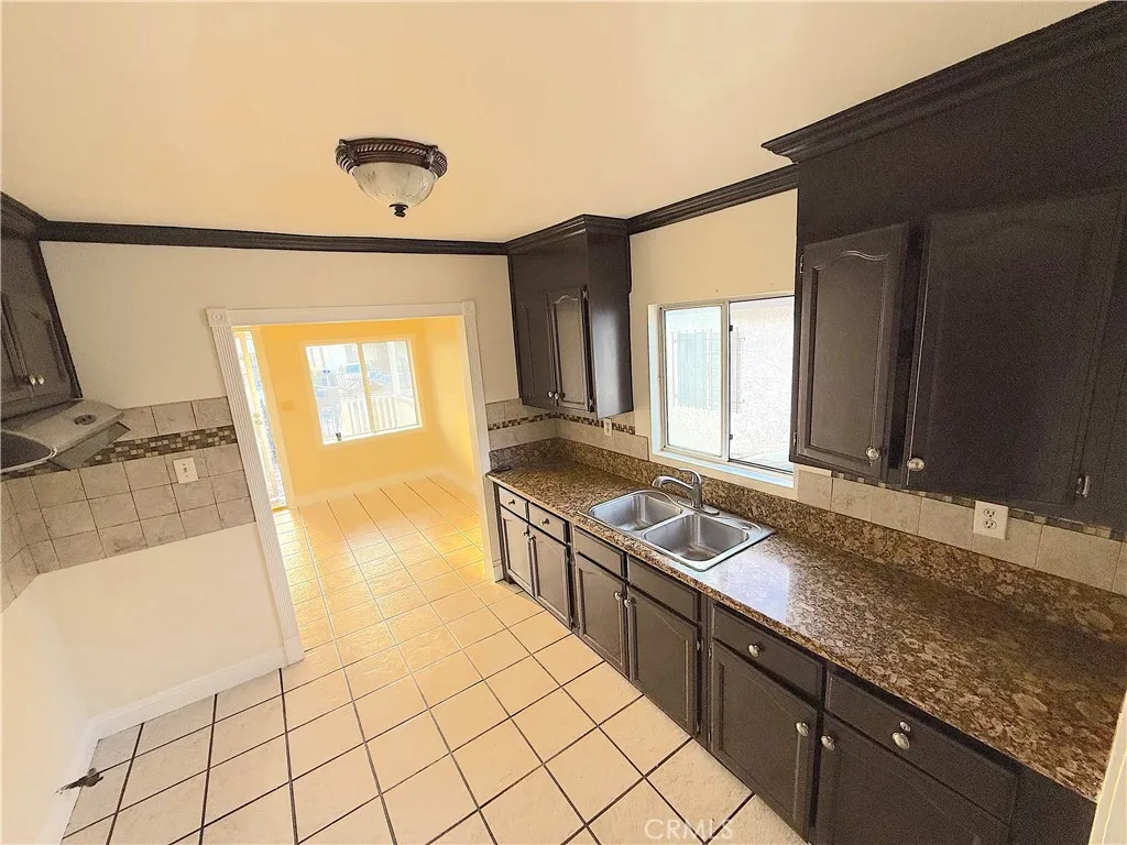 Additional image 9 of 9622 Evers Ave, Los Angeles, CA 90002