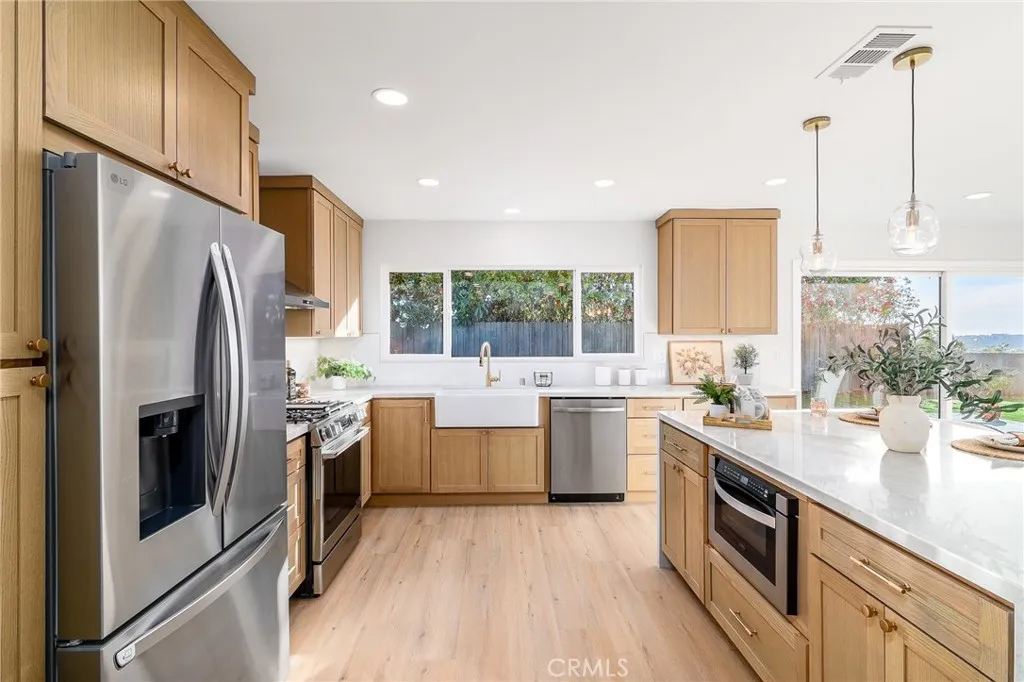 Additional image 9 of 5996 College ave, San Diego, CA 92120