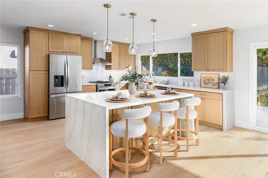 Additional image 7 of 5996 College ave, San Diego, CA 92120