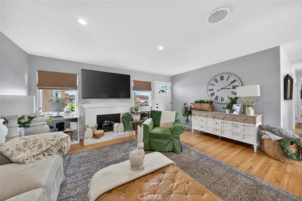 Additional image 30 of 1209 S East Gates St, Anaheim, CA 92804