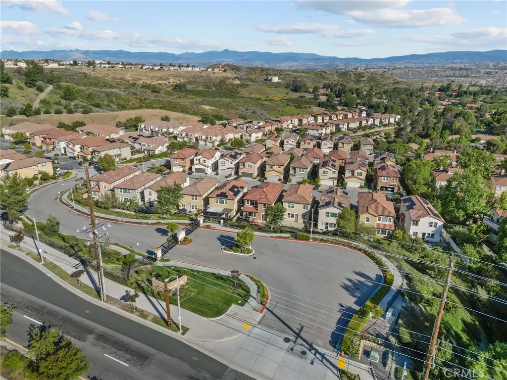 26350 Piazza Di Sarro, Newhall, CA 91321
