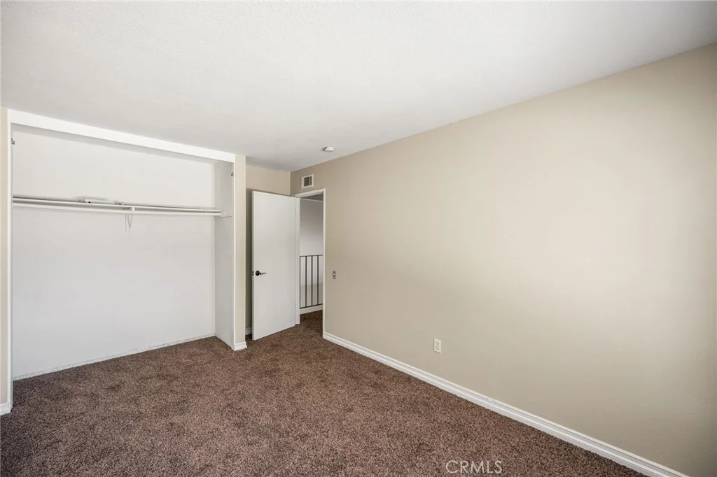1129 Iris Cir, Corona, CA 92882