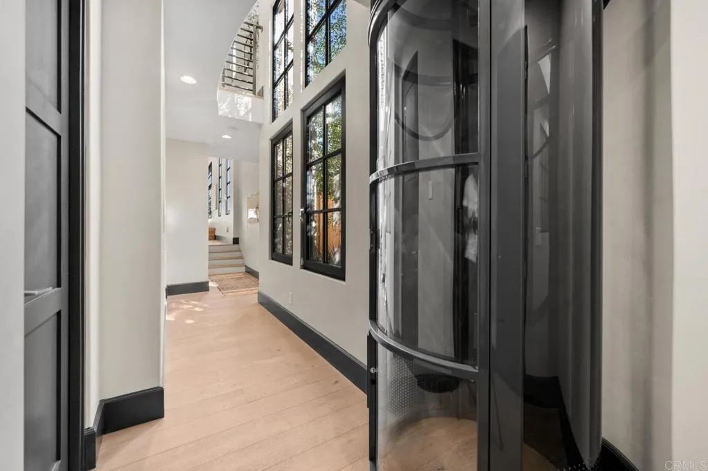 Additional image 12 of 907 S Tremont Street, Oceanside, CA 92054