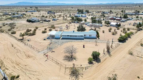 7527 Begonia Road, Phelan, CA MLS: HD25058514