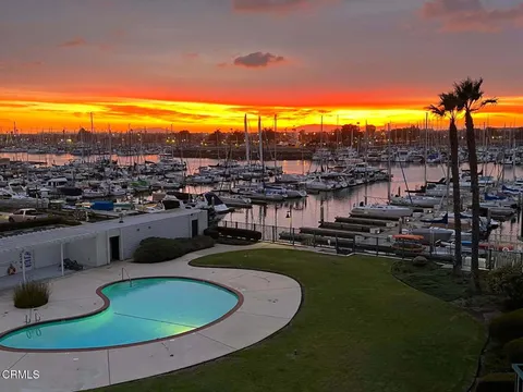 2901 Peninsula Road Unit 336, Oxnard, CA MLS: V1-29466