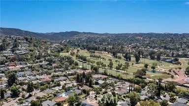 18234 Sugarman St, Tarzana, CA 91356