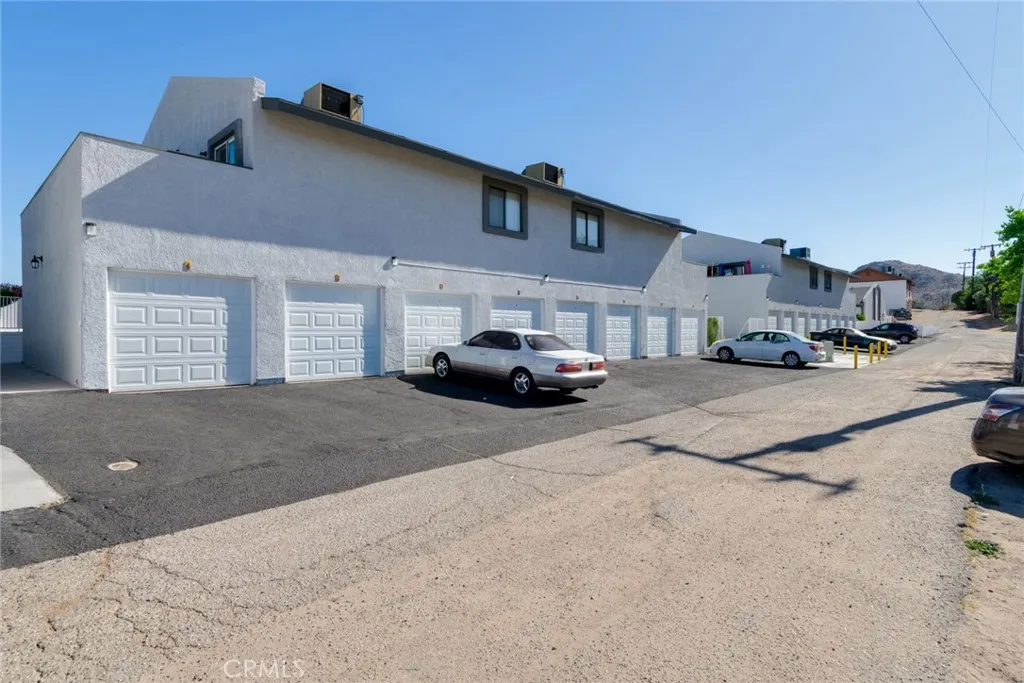 Additional image 81 of 19087 Allegheny Rd, Apple Valley, CA 92307