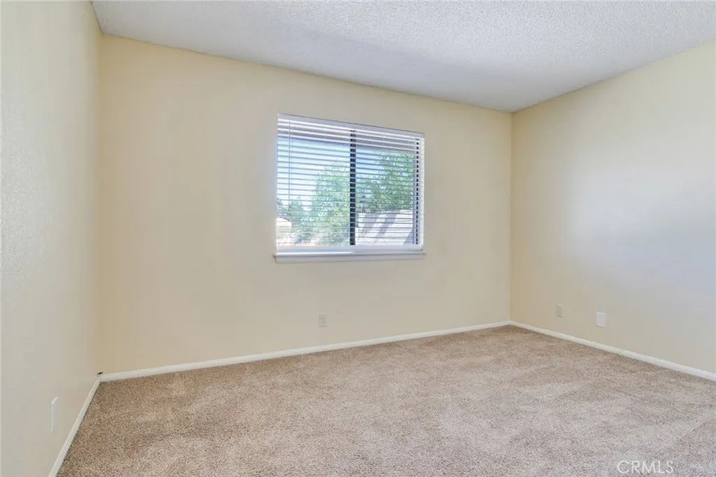 Additional image 89 of 19087 Allegheny Rd, Apple Valley, CA 92307