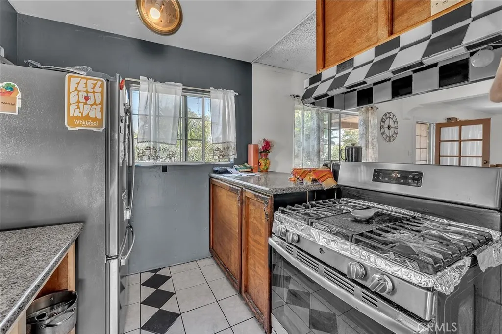 Additional image 41 of 1208 E 3rd St, Santa Ana, CA 92701