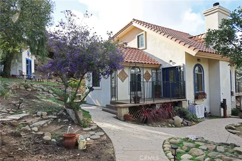 911 Katherine Road, Simi Valley, CA 93063 - MLS#: SR25022035