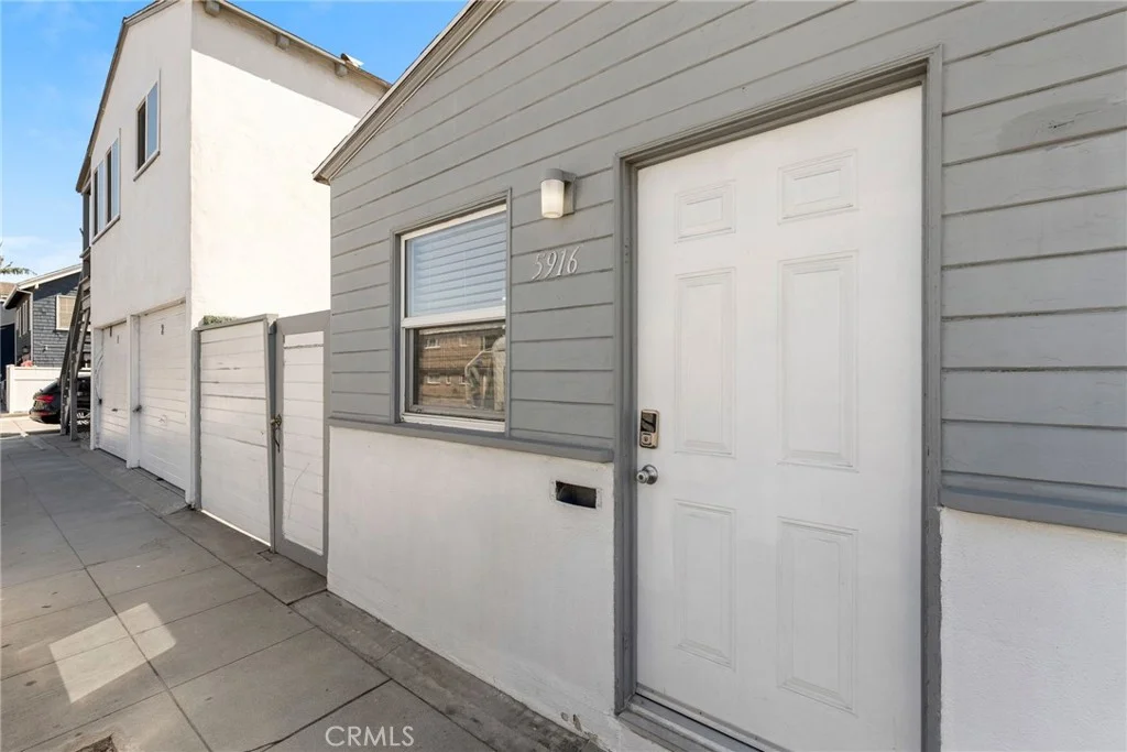 5916 E Ocean Blvd, Long Beach, CA 90803